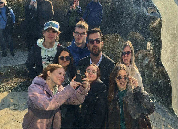 Фотография учеников с преподавателями